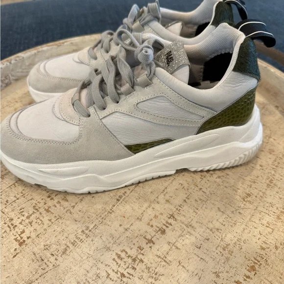 P448 Women's Luke white EU 38Crocodile Print You Can Surf Later us 8 - Picture 3 of 10